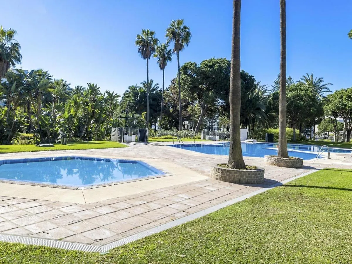 Vista Piscina Y Gran Terraza Ref Cadiz 111 Apartment Marbella